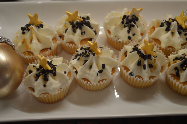 Edible Gold Stars Cupcakes